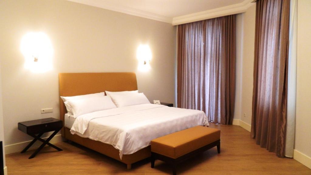 Hotel & Casino President Batumi Room photo